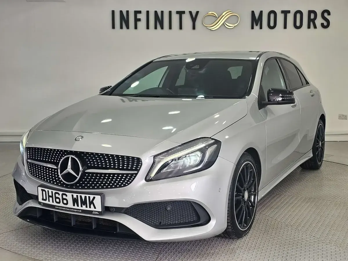 Used Mercedes A200 AMG Line Premium 136 HP (100 kW) 2017 Silver Hatchback