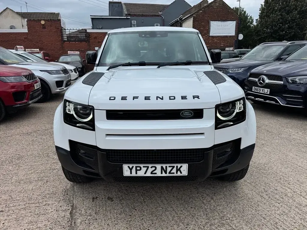 Used Land Rover Defender SE 2022 White SUV