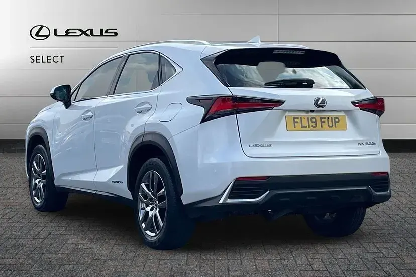 Used Lexus NX300h 194 HP (142 kW) 2019 Sonic white SUV