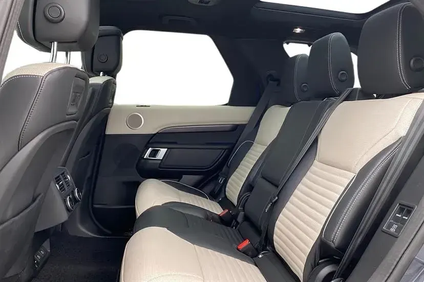 Usado Land Rover Discovery 5 300 HP (220 kW) 2024 Azul SUV