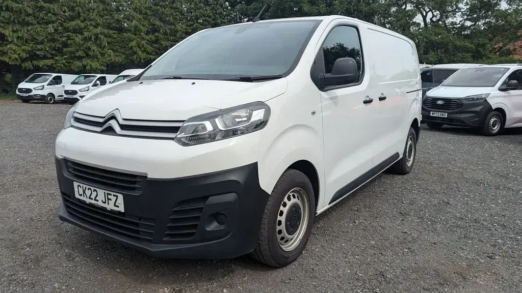 Used Citroën Dispatch 145 HP (106 kW) 2022 White MPV