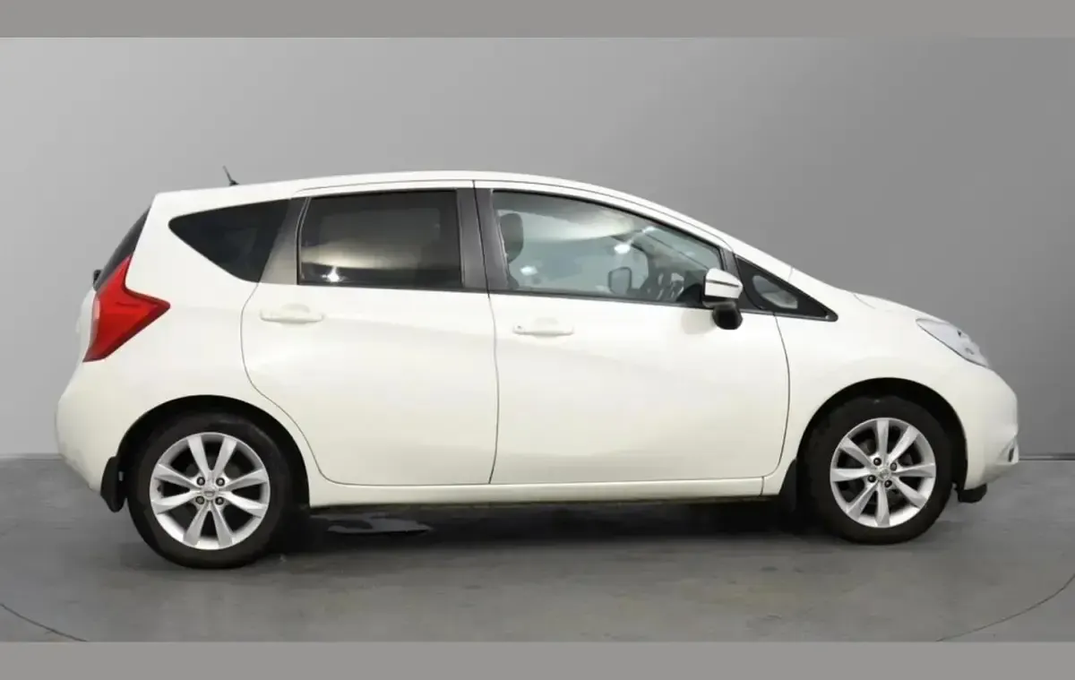 Used Nissan Note Acenta Premium 98 HP (72 kW) 2016 White Hatchback