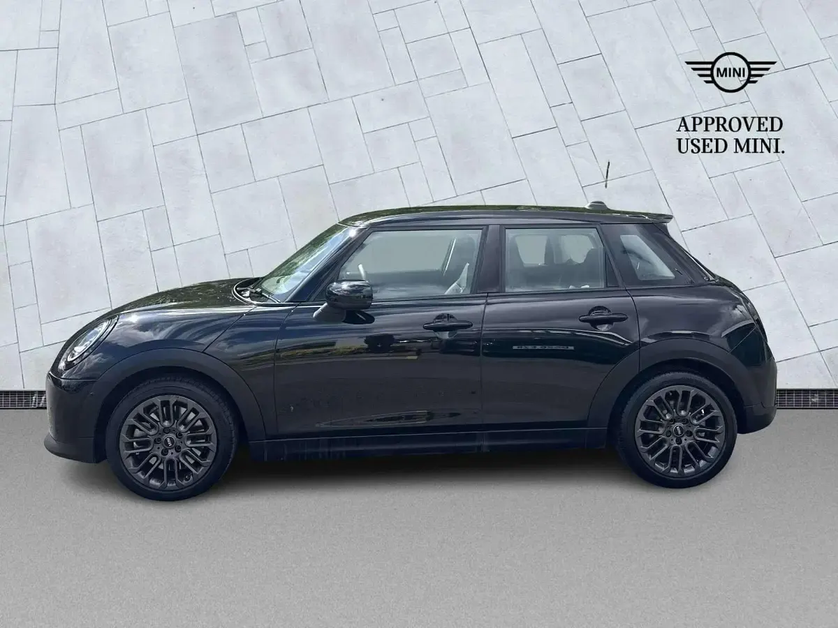 Used Mini Cooper S Hatch 201 HP (147 kW) 2025 Black Hatchback