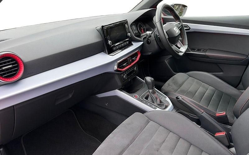 Used Seat Arona FR 110 HP (80 kW) 2022 Red SUV