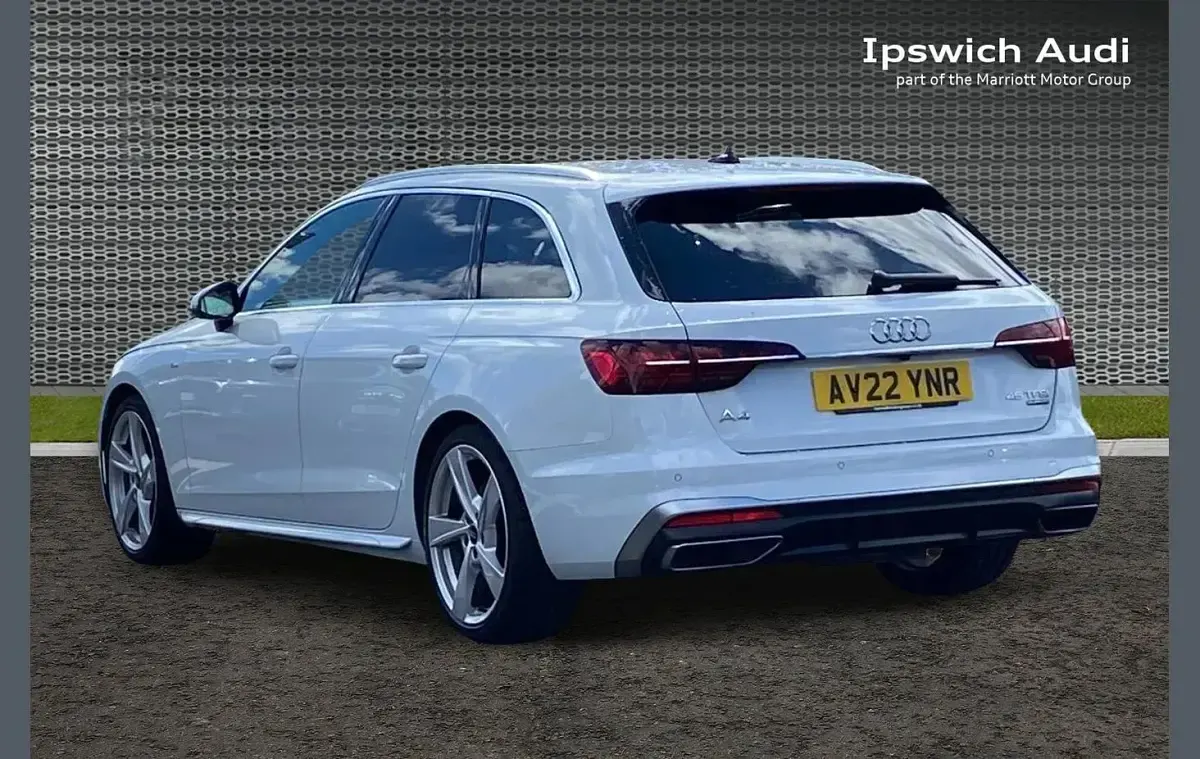 Used Audi A4 S-Line 261 HP (191 kW) 2022 White Estate