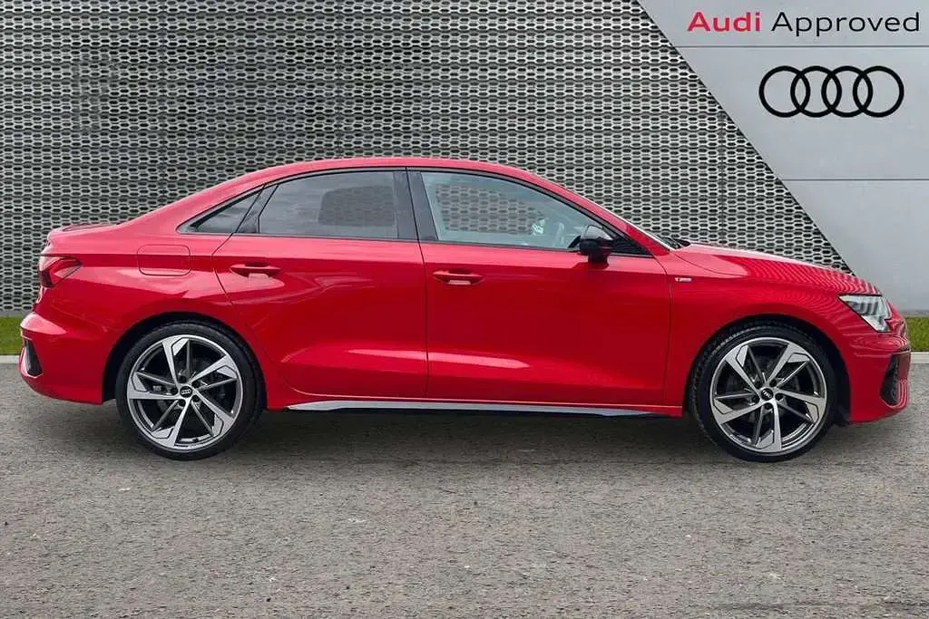 Used Audi A3 Comfort 147 HP (108 kW) 2020 Red Sedan