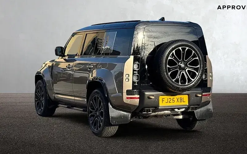 Used Land Rover Defender 635 HP (467 kW) 2024 SUV