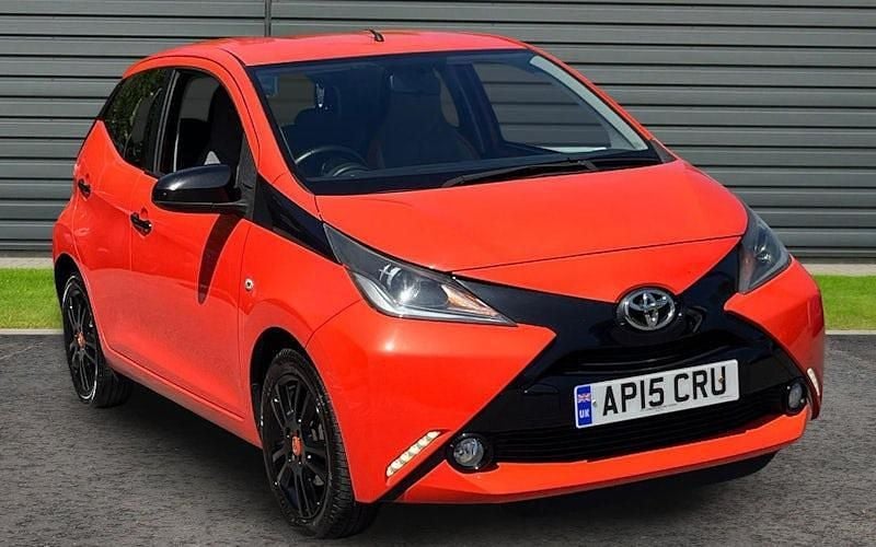Usado Toyota Aygo X-cite 69 HP (50 kW) 2015 Citadino