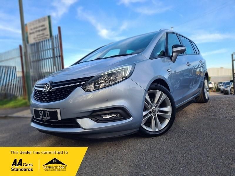 Used Vauxhall Zafira SRi 140 HP (102 kW) 2018 Silver MPV