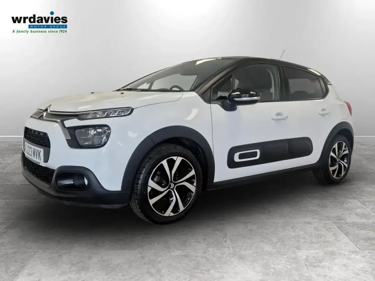 Used Citroën C3 PureTech 108 HP (79 kW) 2023 White Hatchback
