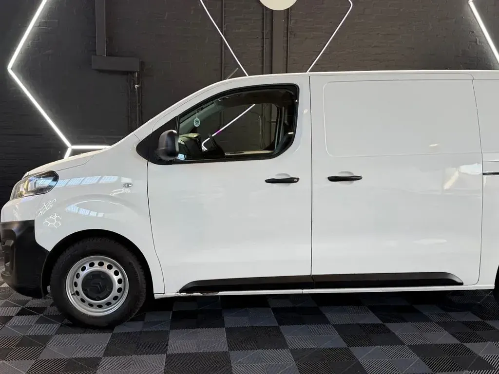 Used Citroën Dispatch 2020 White MPV