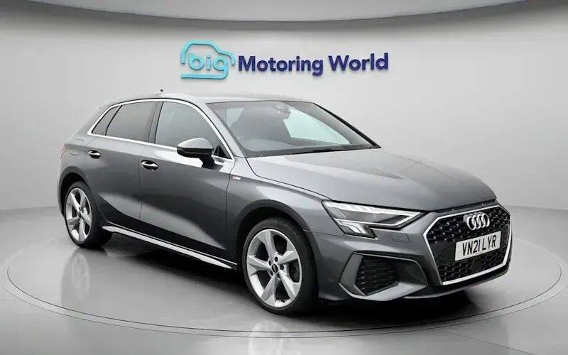Usado Audi A3 Sportback e-tron S-Line 204 CV (150 kW) 2025 Utilitario