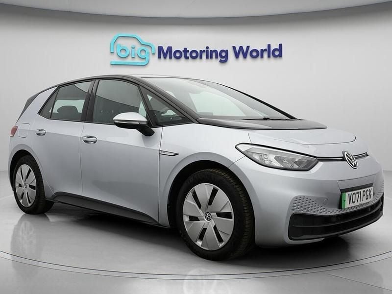 Silver Used 2021 VW ID.3 Pro Performance Hatchback | £14,000 (Fair price) - Image 1/4