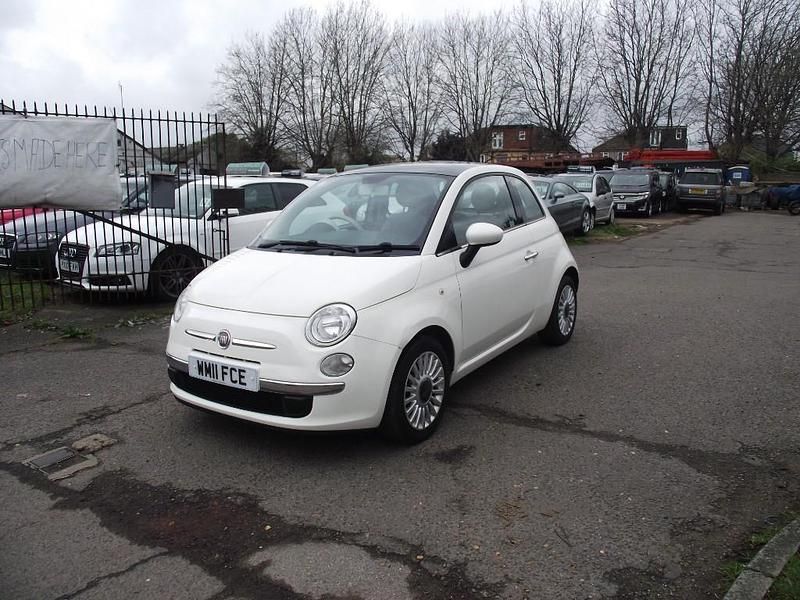 Used Fiat 500 Lounge 69 HP (50 kW) 2011 White Hatchback