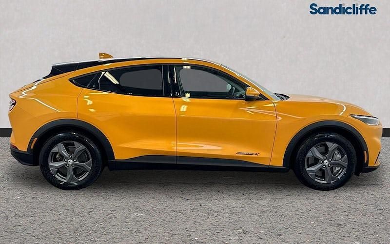 Used Ford Mustang Extended Range 294 HP (216 kW) 2022 Orange Estate