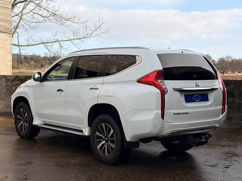 Used Mitsubishi Shogun 181 HP (133 kW) 2021 White SUV