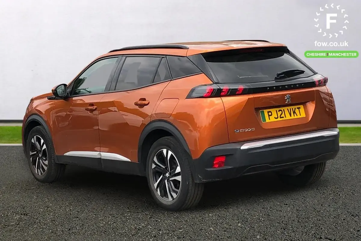 Used Peugeot 2008 Allure 100 kW (136 HP) 2021 Orange SUV