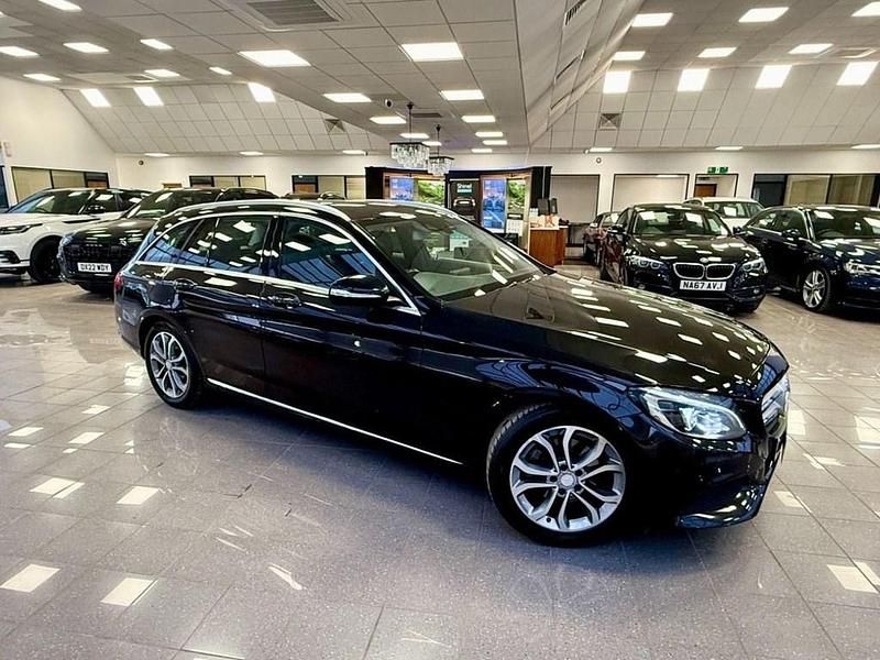 Begagnad Mercedes C220 170 HK (125 kW) 2014 Svart Kombi