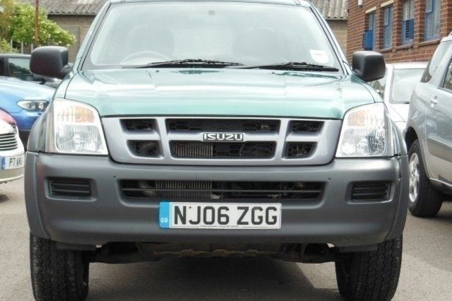 Used Isuzu Pick up 129 HP (94 kW) 2006 Pickup