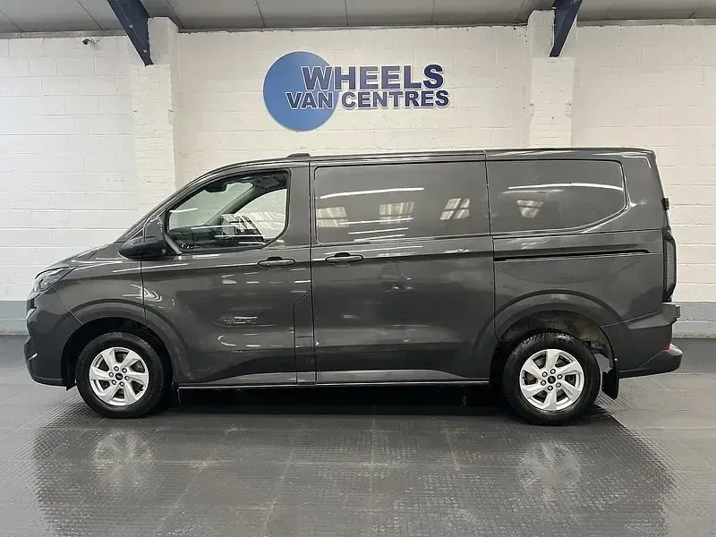 Used Ford Transit Custom Limited 136 HP (100 kW) 2024 Grey Van