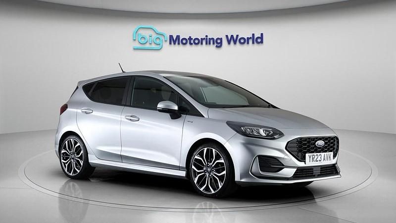 Used Ford Fiesta ST-Line X 100 HP (73 kW) 2023 Silver Hatchback