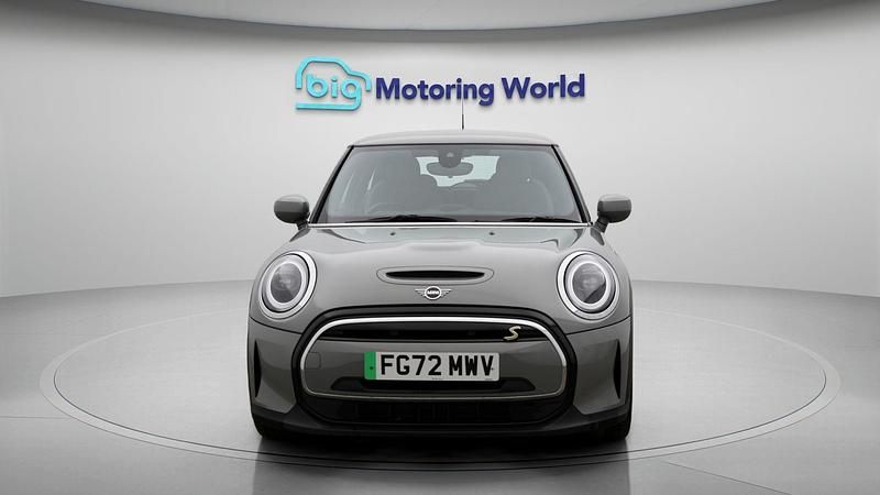 Used Mini Cooper SE Hatch 133 kW (181 HP) 2023 Hatchback