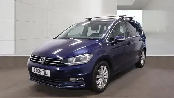 Used VW Touran SEL 190 HP (139 kW) 2016 Blue MPV