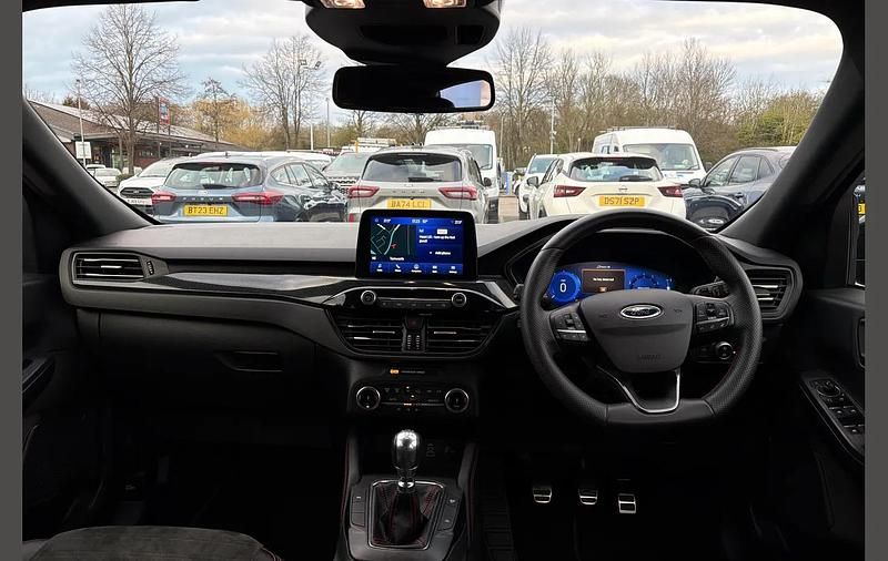 Used Ford Kuga ST-Line 147 HP (108 kW) 2023 Black SUV