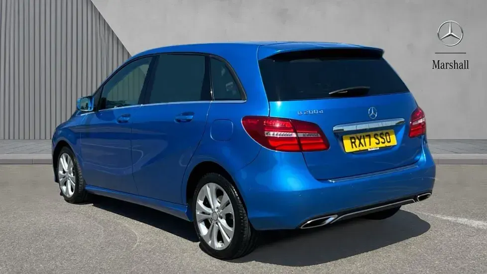 Used Mercedes B200 Premium 136 HP (100 kW) 2017 South sea blue Hatchback