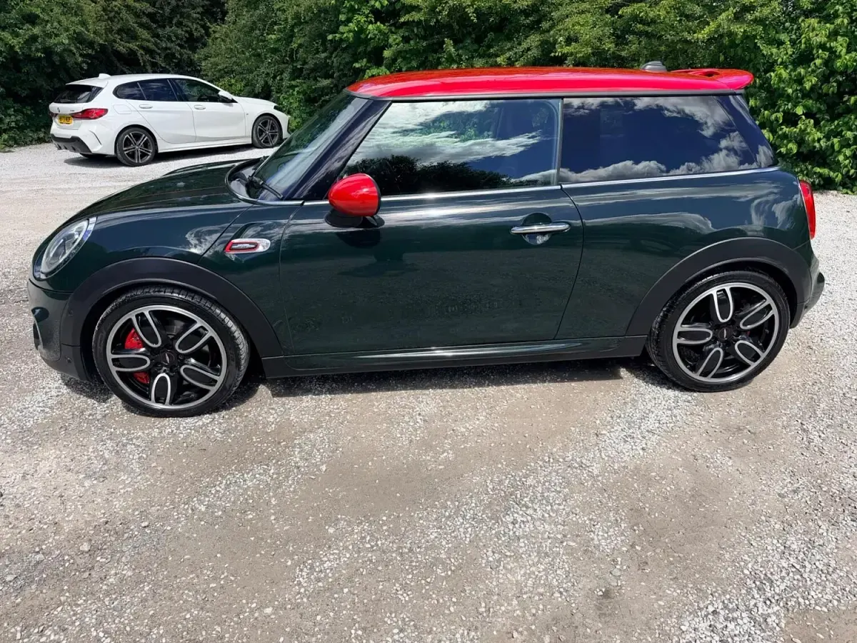 Used Mini John Cooper Works Hatch 227 HP (166 kW) 2015 Green Hatchback