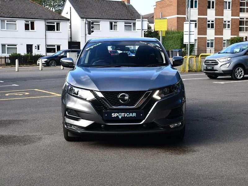 Grey Used 2020 Nissan Qashqai Acenta Premium SUV | £14,796 (Good price) - Image 1/4