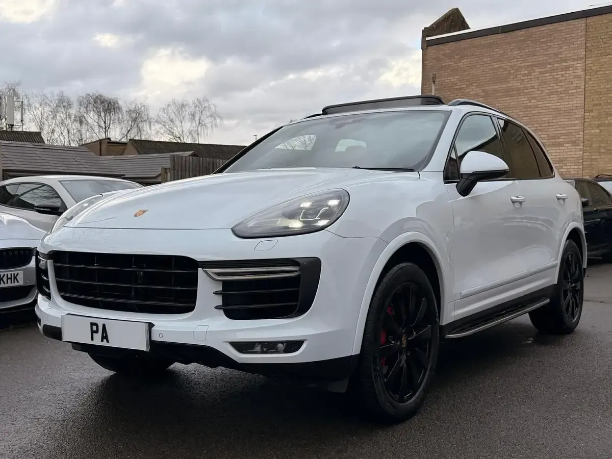 Used Porsche Cayenne Turbo 2015 White SUV