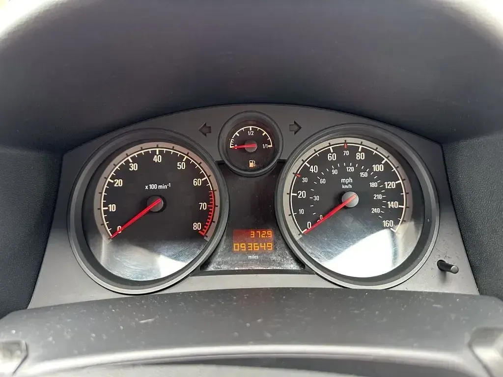 Second-hand Vauxhall Astra 140 CP (102 kW) 2007 Albastru Hatchback