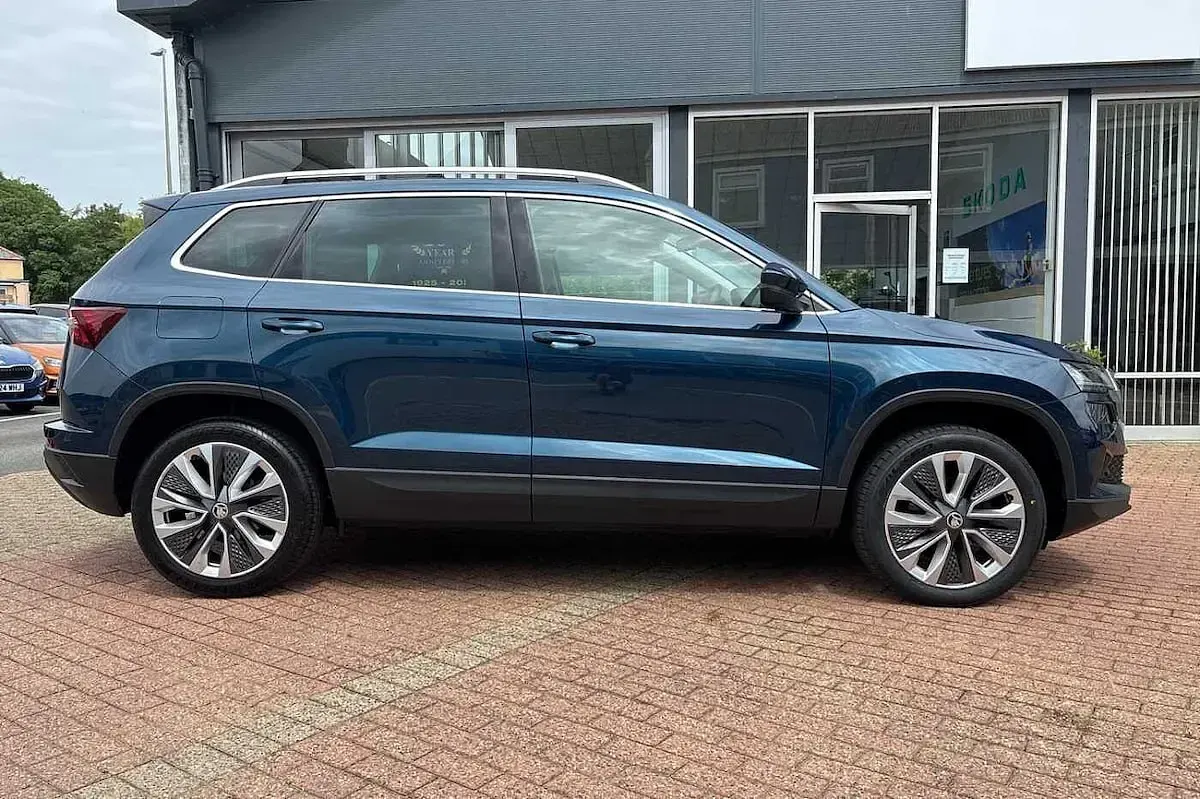 Used Skoda 110 R SE L 81 HP (59 kW) 2023 Petrol blue metallic Estate