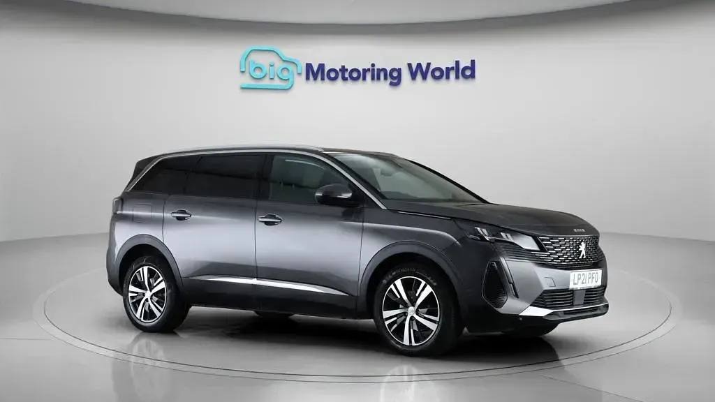 Used Peugeot 5008 Allure Premium 131 HP (96 kW) 2021 SUV