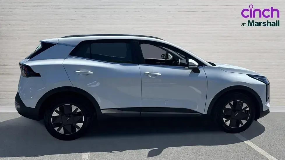 New Kia Sportage 235 HP (172 kW) 2026 White SUV