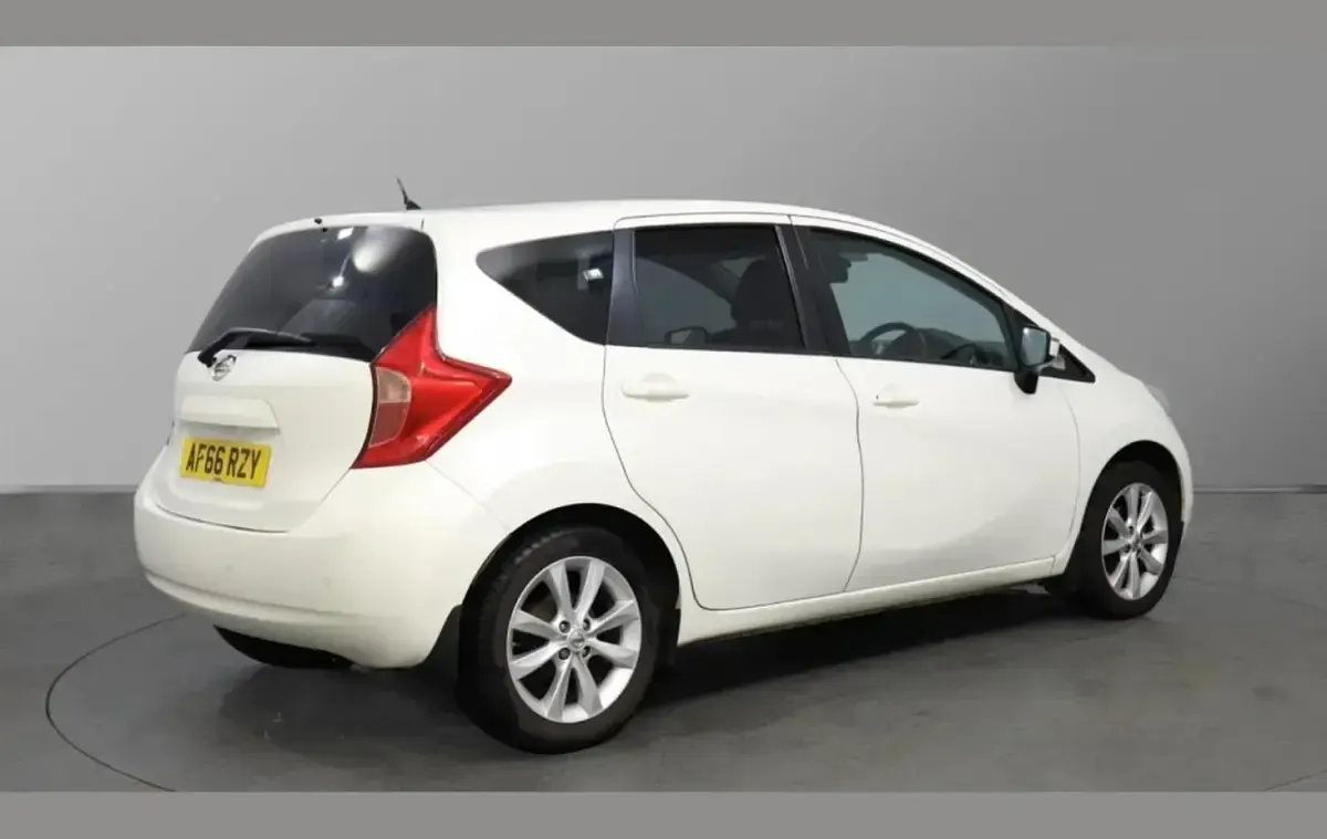 Used Nissan Note Acenta Premium 98 HP (72 kW) 2016 White Hatchback