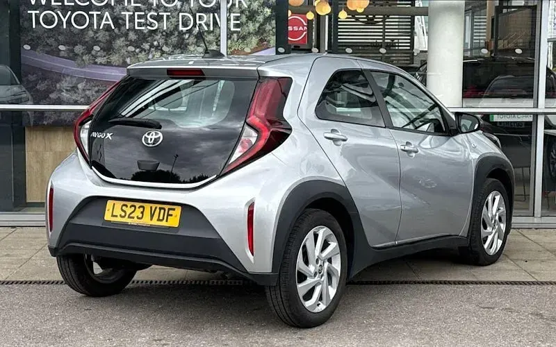 Used Toyota Aygo X PURE 72 HP (52 kW) 2025 SUV