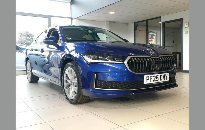 Blue New 2025 Skoda Superb SE L Hatchback | £31,795 (A bit pricey) - Image 1/4