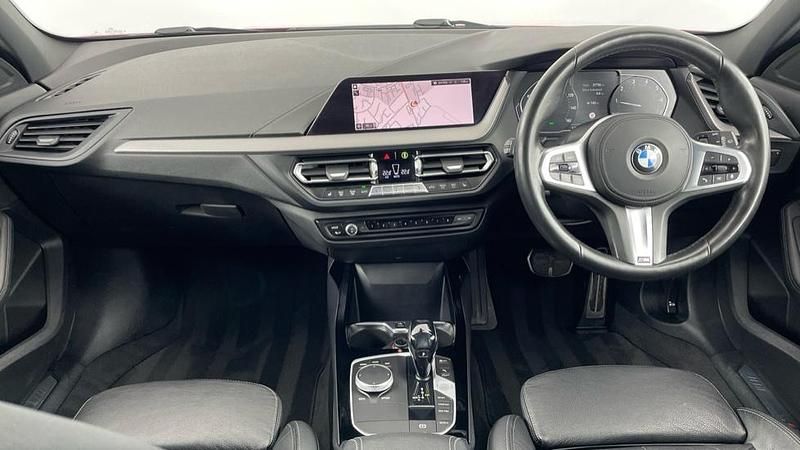 Used BMW 118 M Sport 140 HP (102 kW) 2020 Red Hatchback