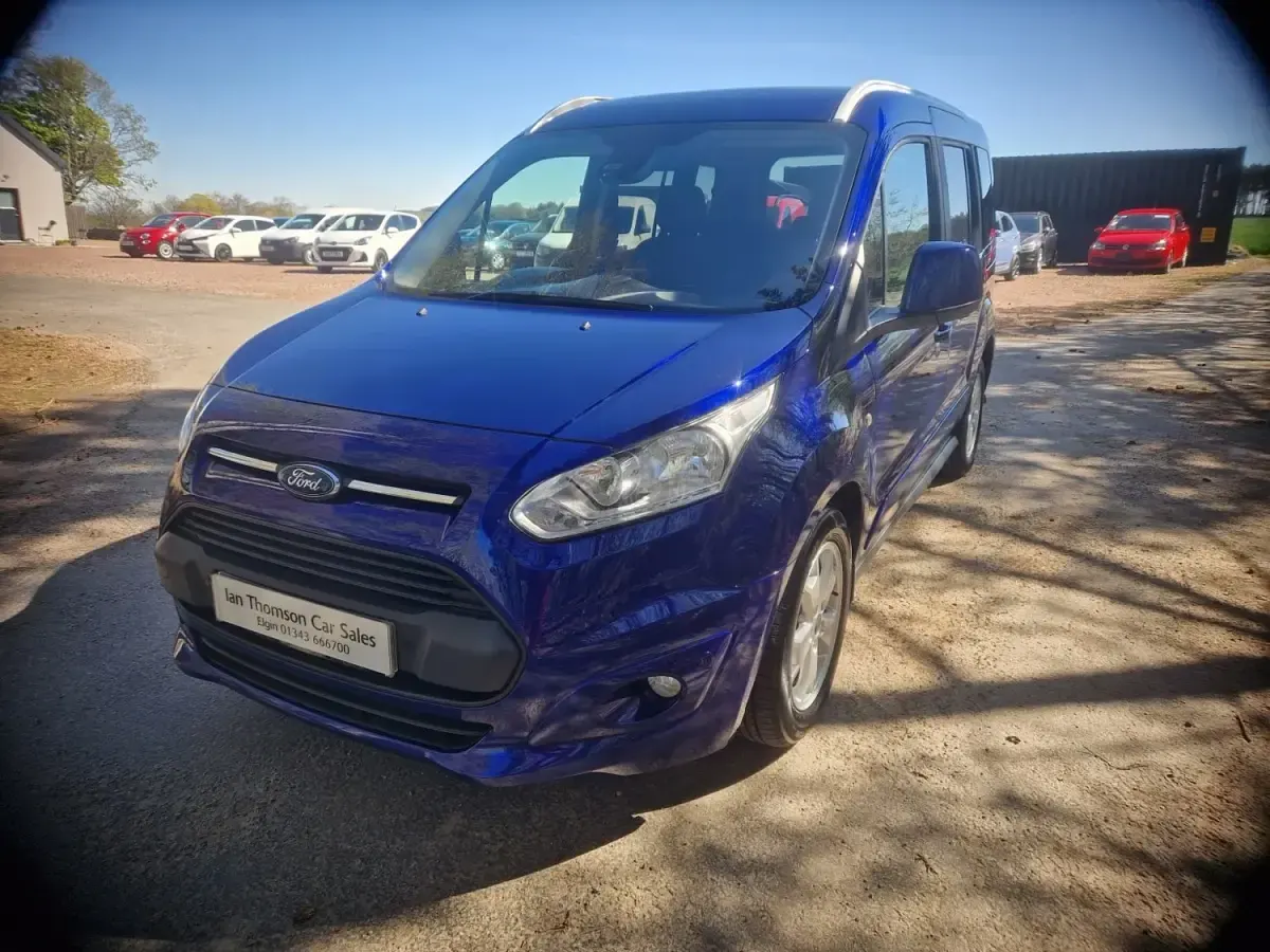 Begagnad Ford Tourneo Connect Titanium 120 HK (88 kW) 2016 Blå Minibuss