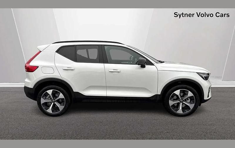Used Volvo XC40 Plus 161 HP (118 kW) 2025 White SUV