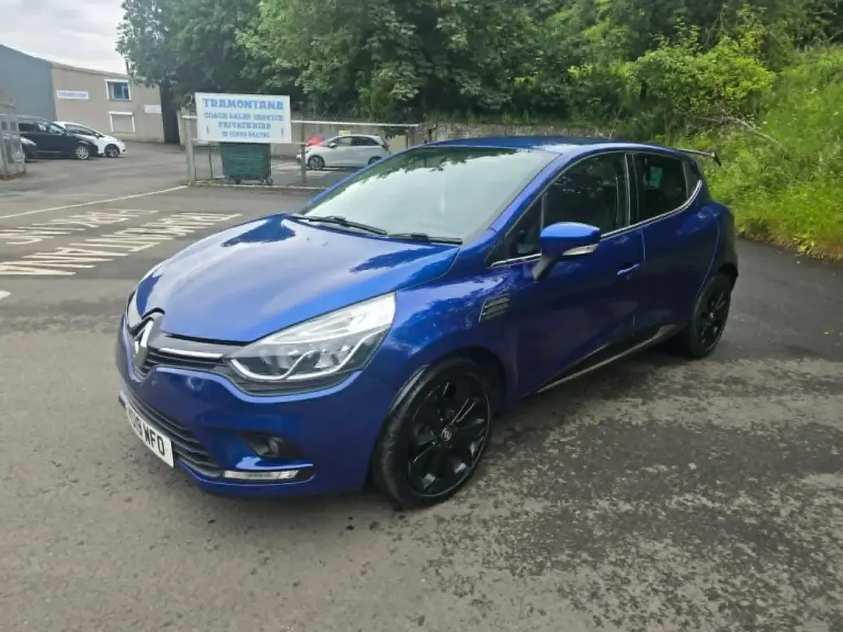 Used Renault Clio Iconic 2019 Blue Hatchback