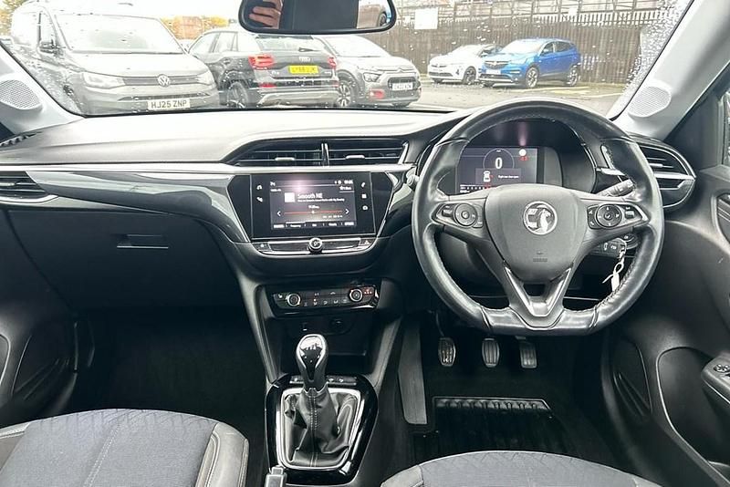 Used Vauxhall Corsa Edition 75 HP (55 kW) 2021 Black Hatchback