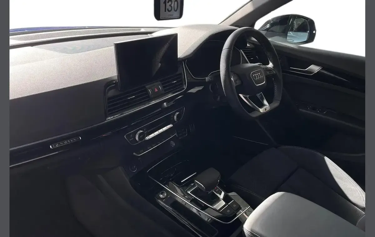 Used Audi Q5 Black Edition 200 HP (147 kW) 2024 Blue SUV