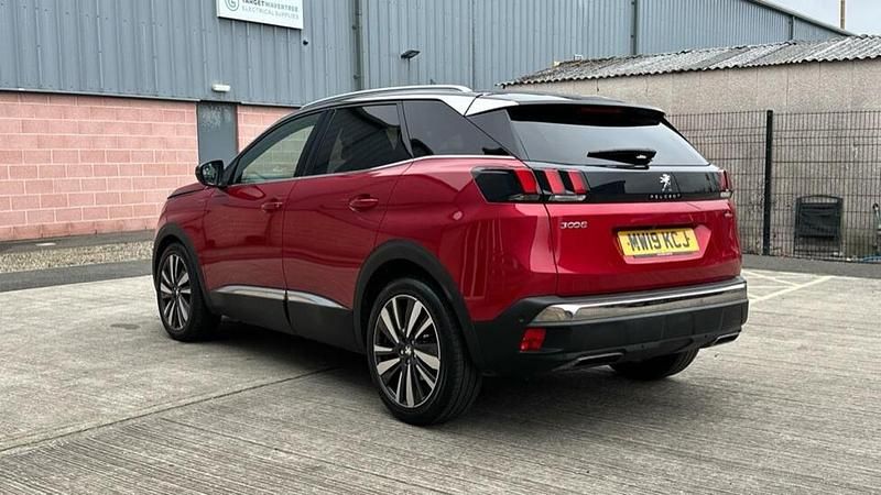 Used Peugeot 3008 Premium 129 HP (94 kW) 2019 Red SUV