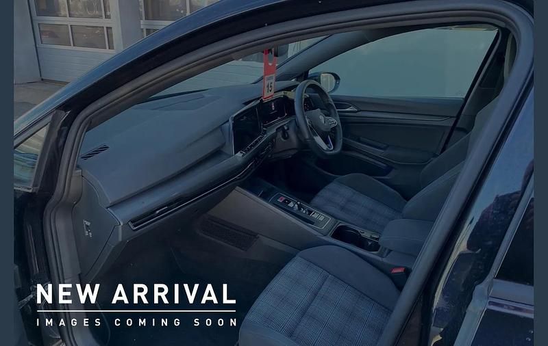 Used VW Golf VIII GTE 241 HP (177 kW) 2022 Black Hatchback