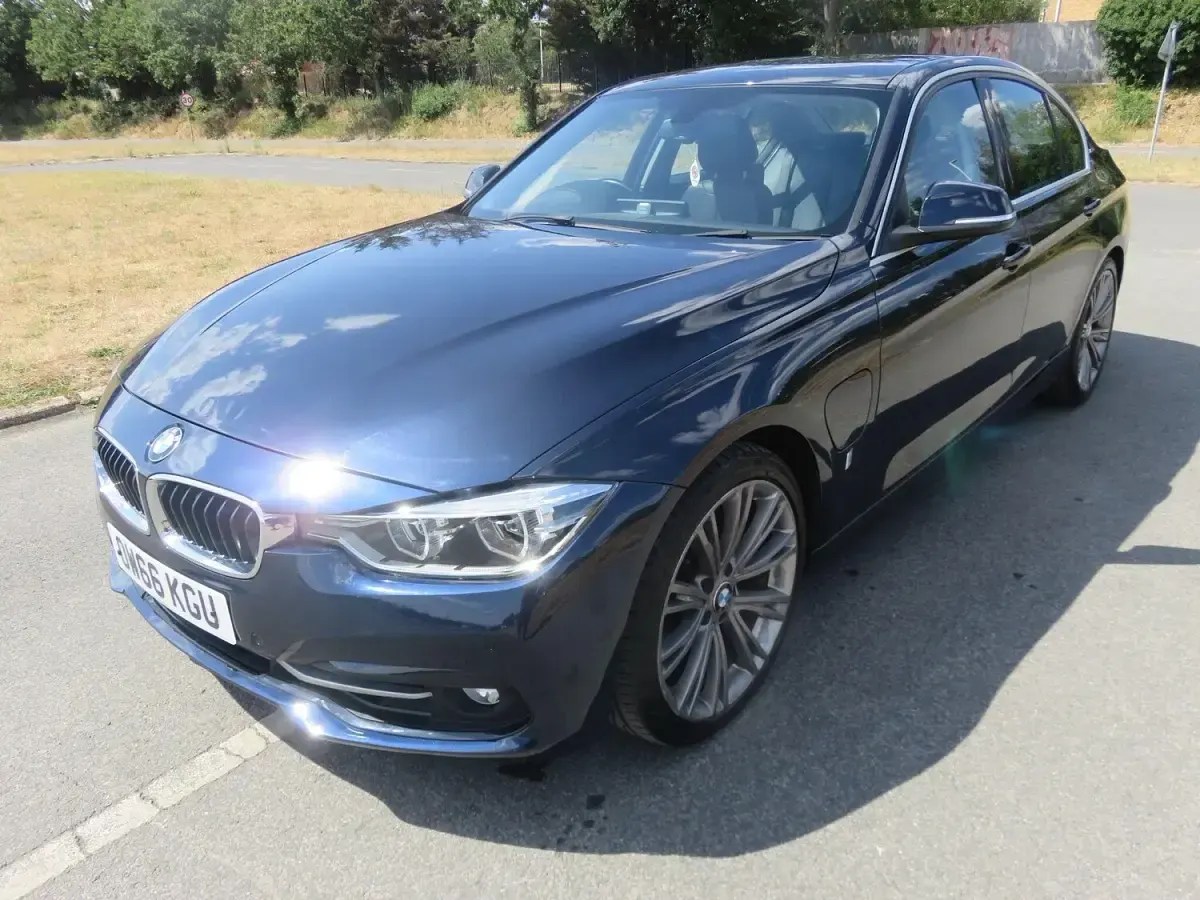 Used BMW 330e Sport Line 2017 Blue Sedan