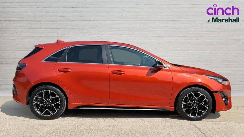 Used Kia Ceed GT-Line 158 HP (116 kW) 2022 Orange Hatchback