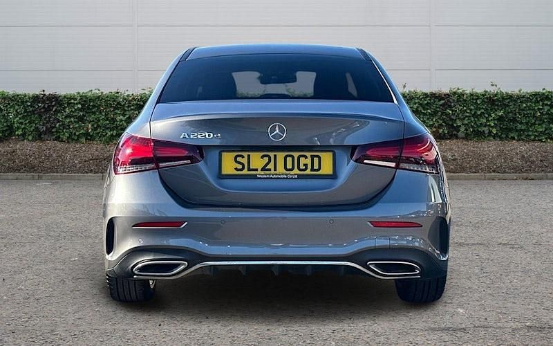Usado Mercedes A220 Executive 190 HP (139 kW) 2020 Cinzento Sedan